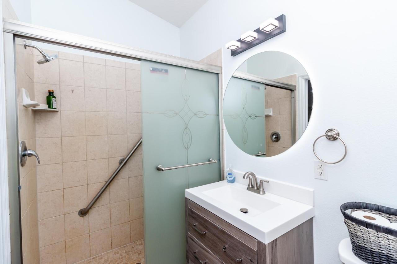 Beautiful Fully Furnished 2-Bedroom Luxury Home Kissimmee Bagian luar foto
